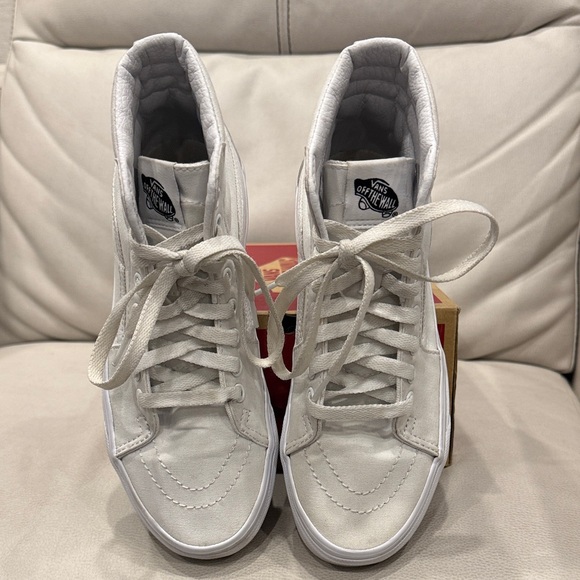 Vans Classic White High-Top Shoes - Picture 3 of 7